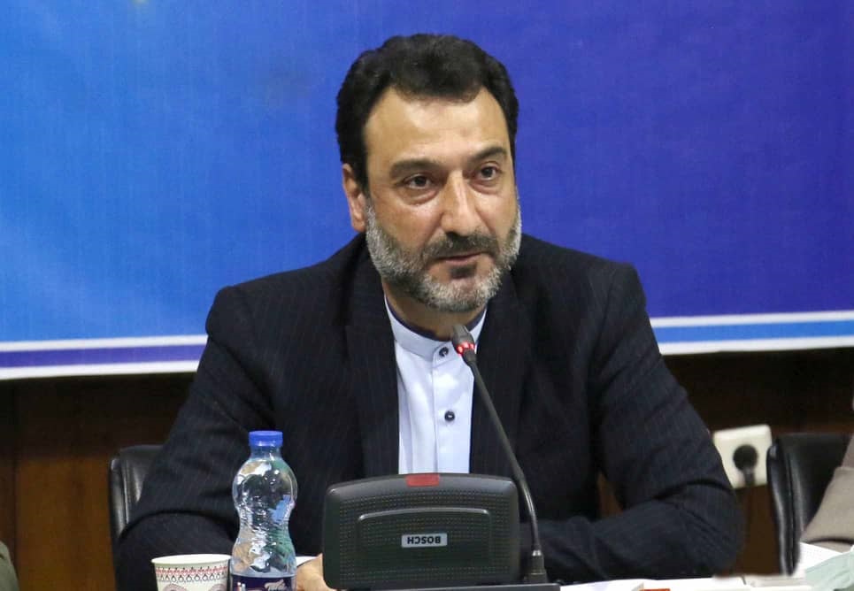 با مدیر...